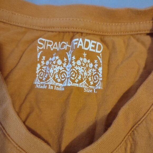 Straight Faded Pullover Size: L  (0117) - Picture 2 of 3